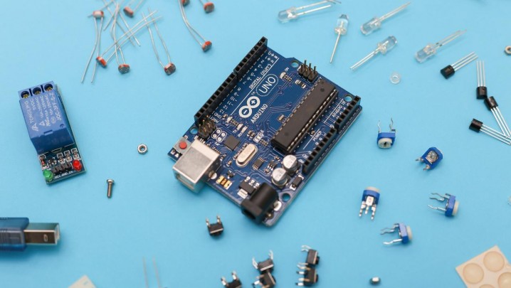 Arduino: Explorando o Mundo da Eletrônica e Programação Criativa